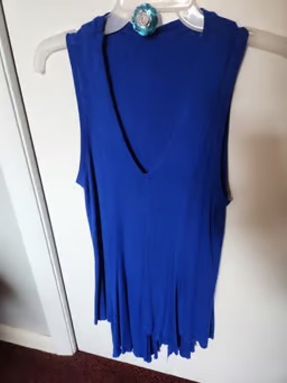 SIZE LARGE L SOFT STRETCHY ROYAL BLUE TOP LOT5787*